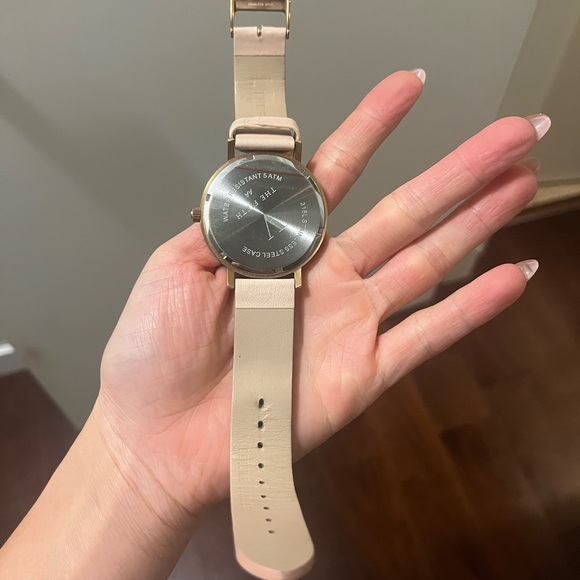 The Fifth watch - Picture 4 of 4